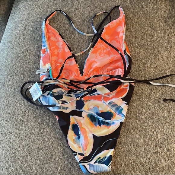 NWT Maaji Time To Bloom Safari Plunge One Piece - Picture 6 of 10